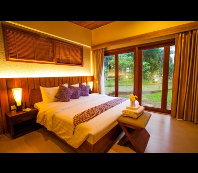 MAYURA Hill Hotel & Resort